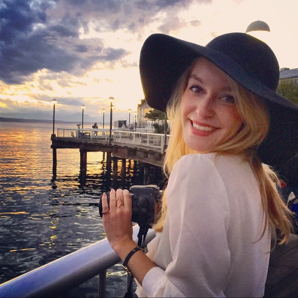 Meet your Posher, Charity - Picture 4 of 8